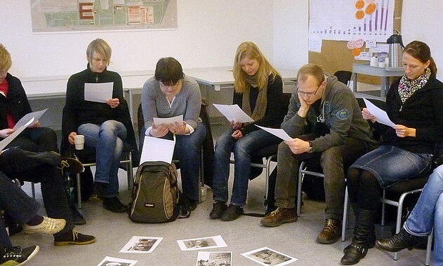 Berufsschulen und Berufsgruppen Foto vom Studientag für die Hochschule für Angewandte Wissenschaften. Foto: KZ-Gedenkstätte Neuengamme, 2010.