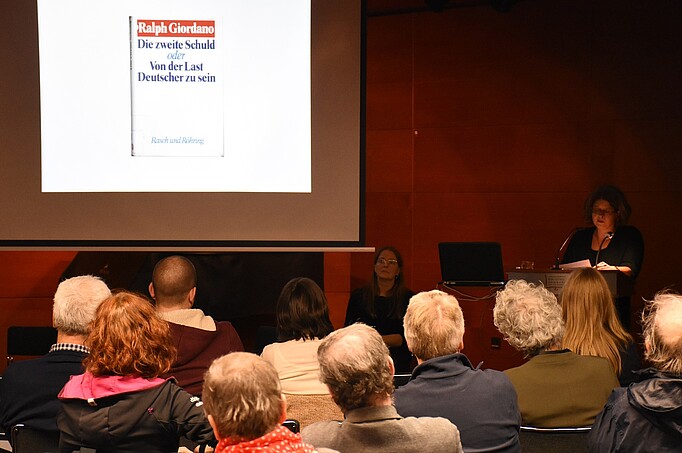 Cornelia Sieberg, Historikerin aus Berlin